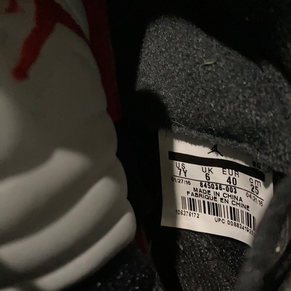 Air Jordan 5 Retro - Picture 6 of 7